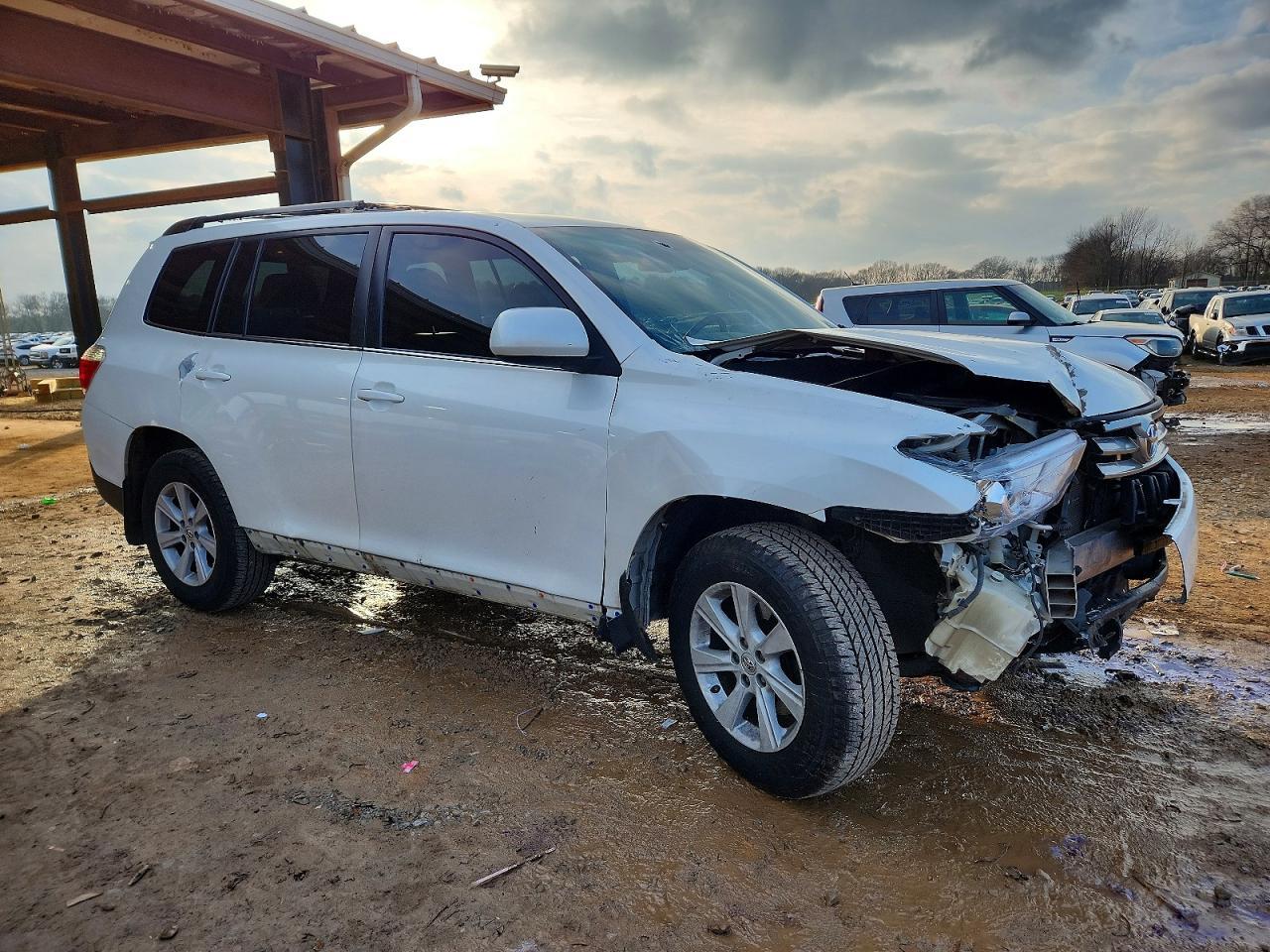 2013 TOYOTA HIGHLANDER