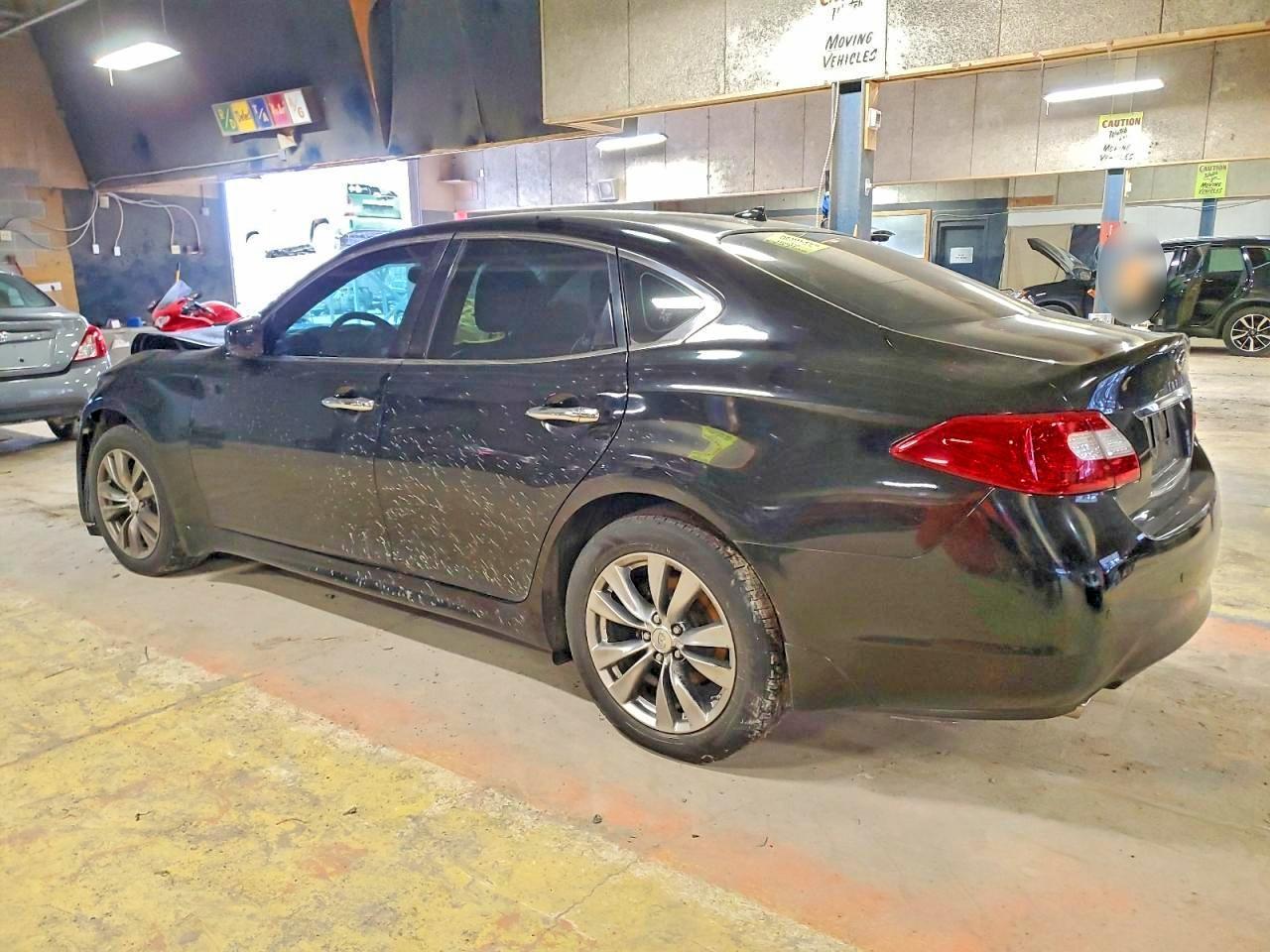 2013 INFINITI M37