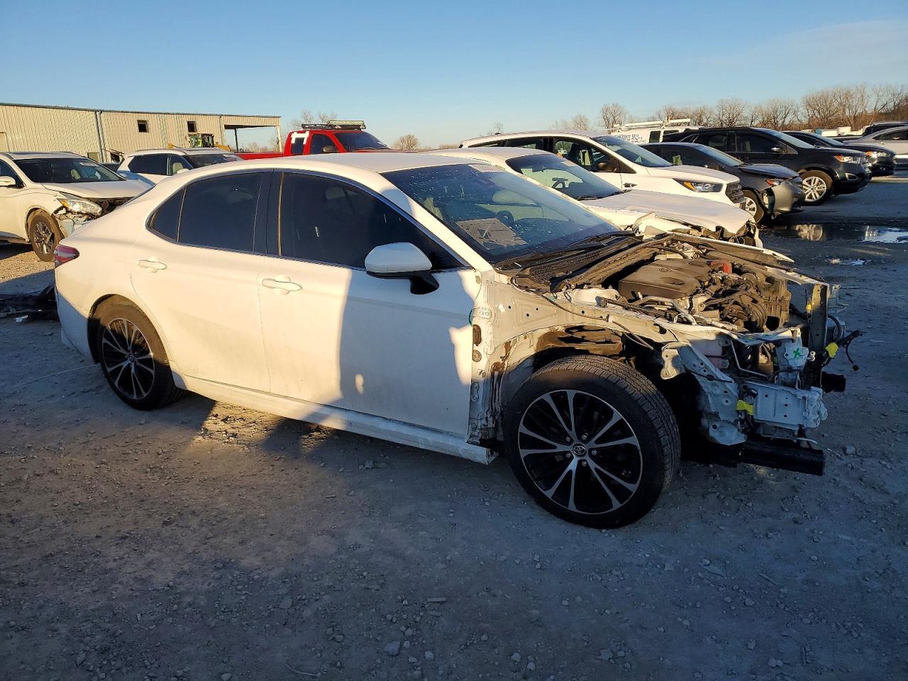 2018 TOYOTA CAMRY
