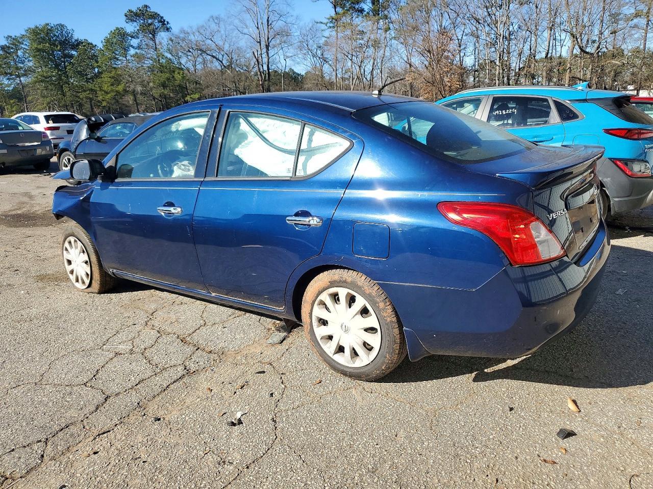 2014 NISSAN VERSA