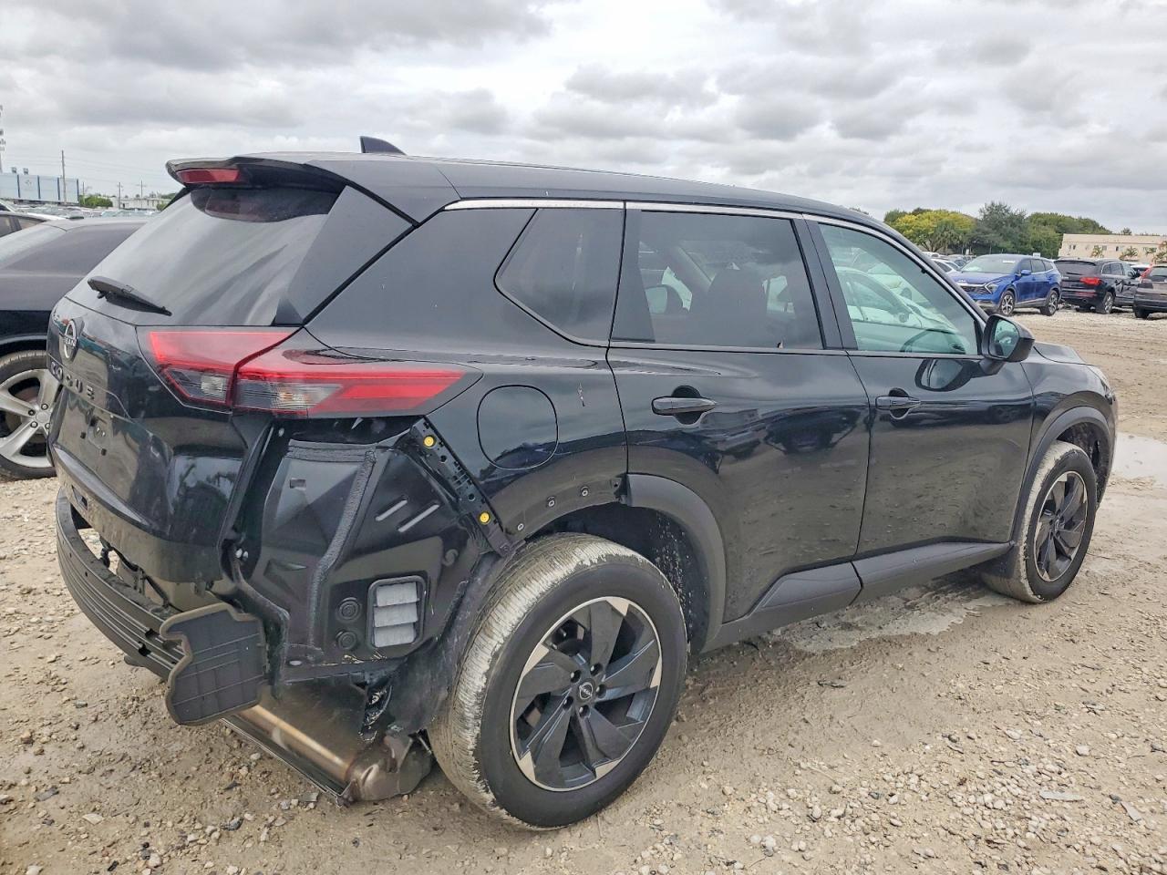 2025 NISSAN ROGUE
