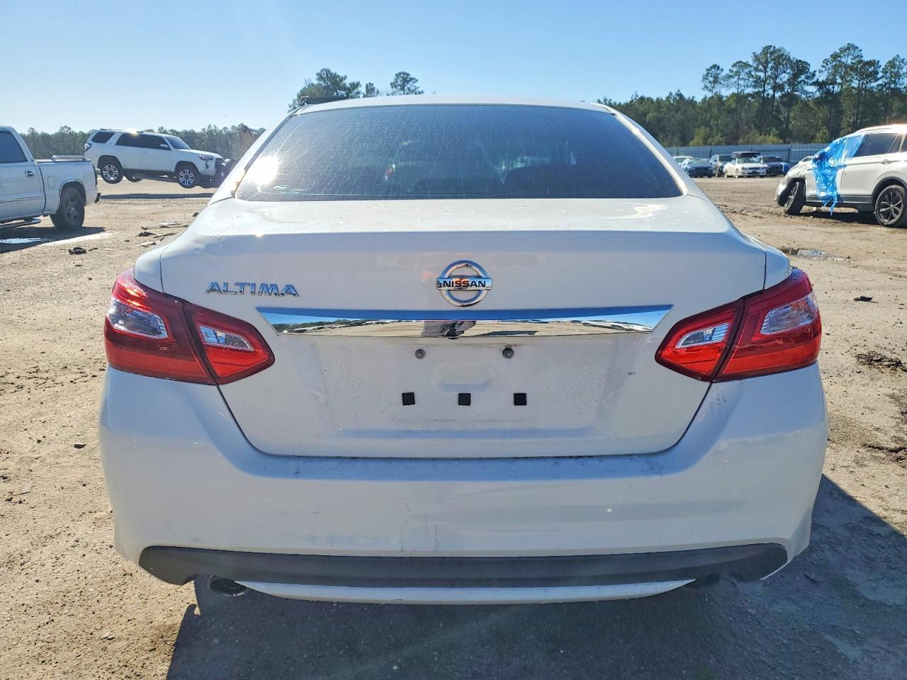 2017 NISSAN ALTIMA
