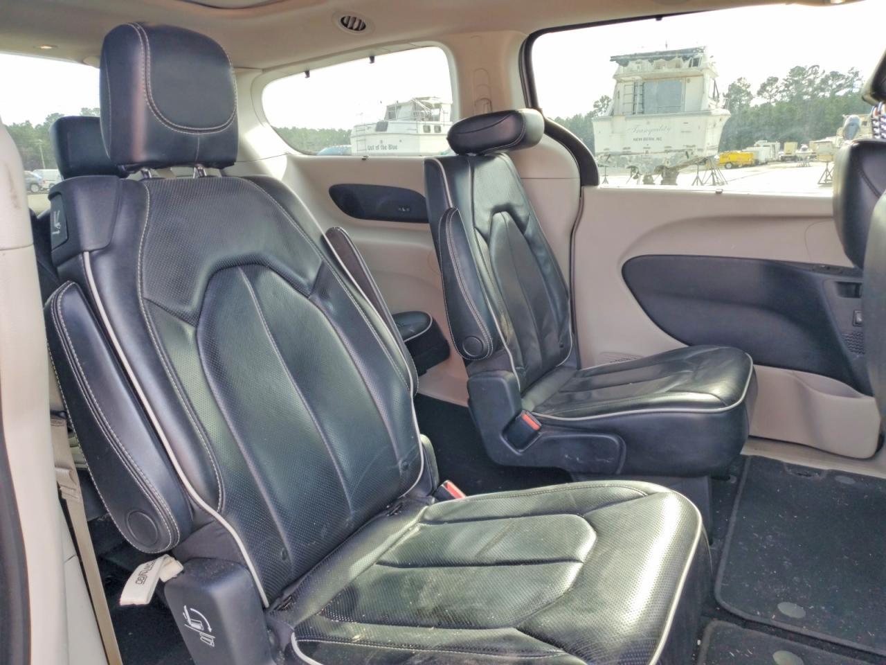 2021 CHRYSLER Pacifica