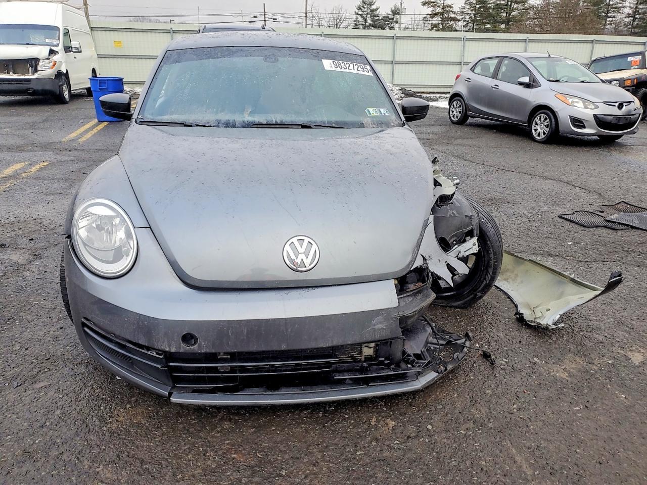 2016 VOLKSWAGEN Beetle