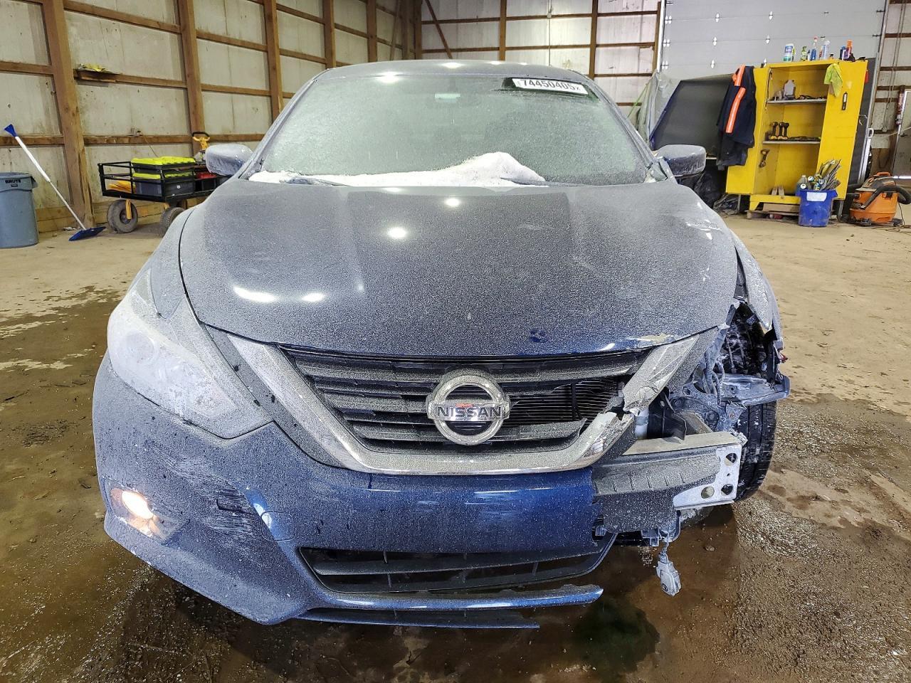 2017 NISSAN ALTIMA