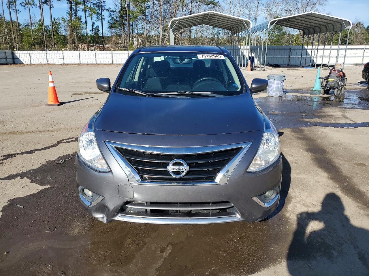 2018 NISSAN VERSA