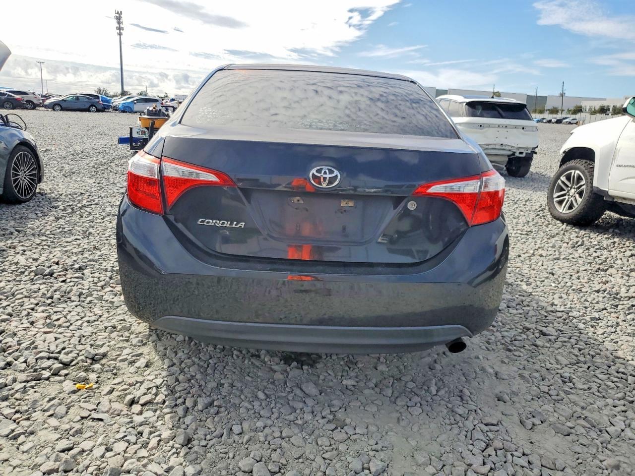 2016 TOYOTA COROLLA