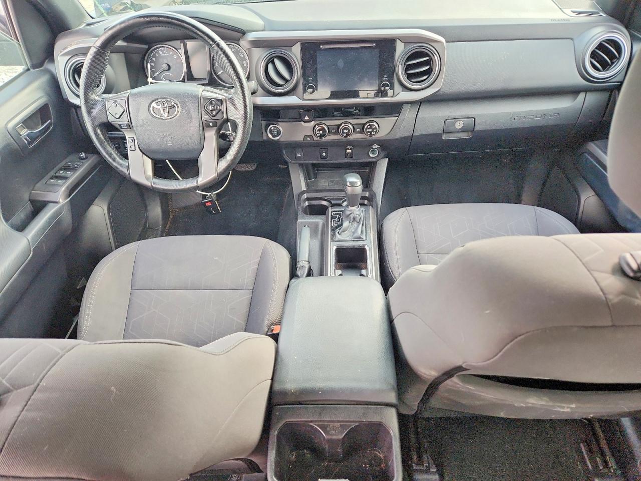 2016 TOYOTA TACOMA