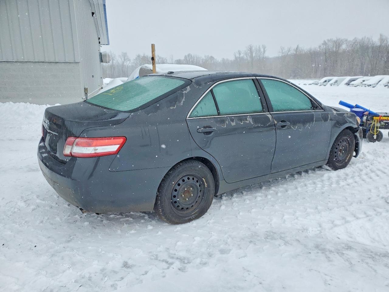2010 TOYOTA CAMRY