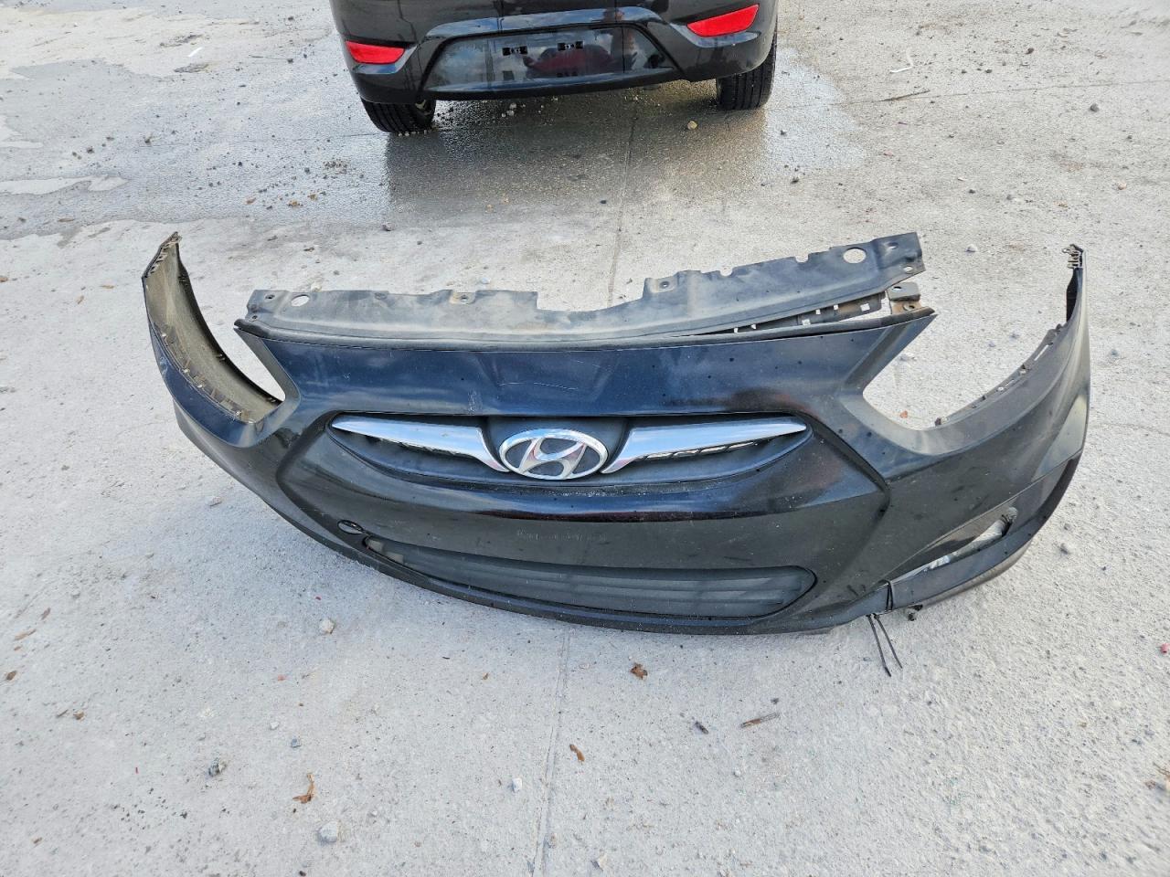 2012 HYUNDAI ACCENT