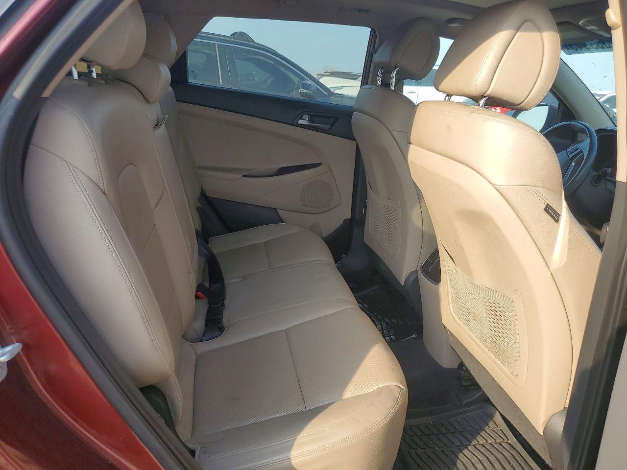 2016 HYUNDAI TUCSON