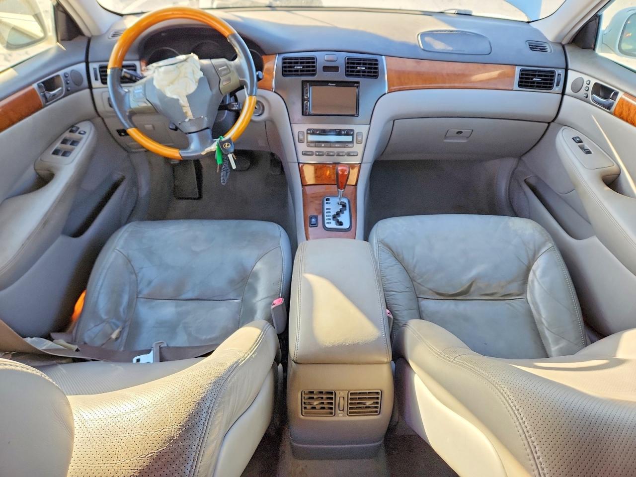 2005 LEXUS ES 330