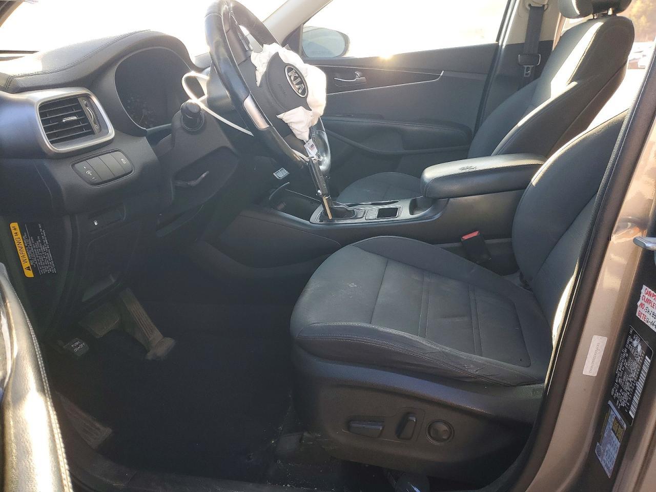 2016 KIA SORENTO