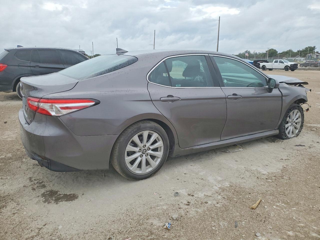 2019 TOYOTA CAMRY