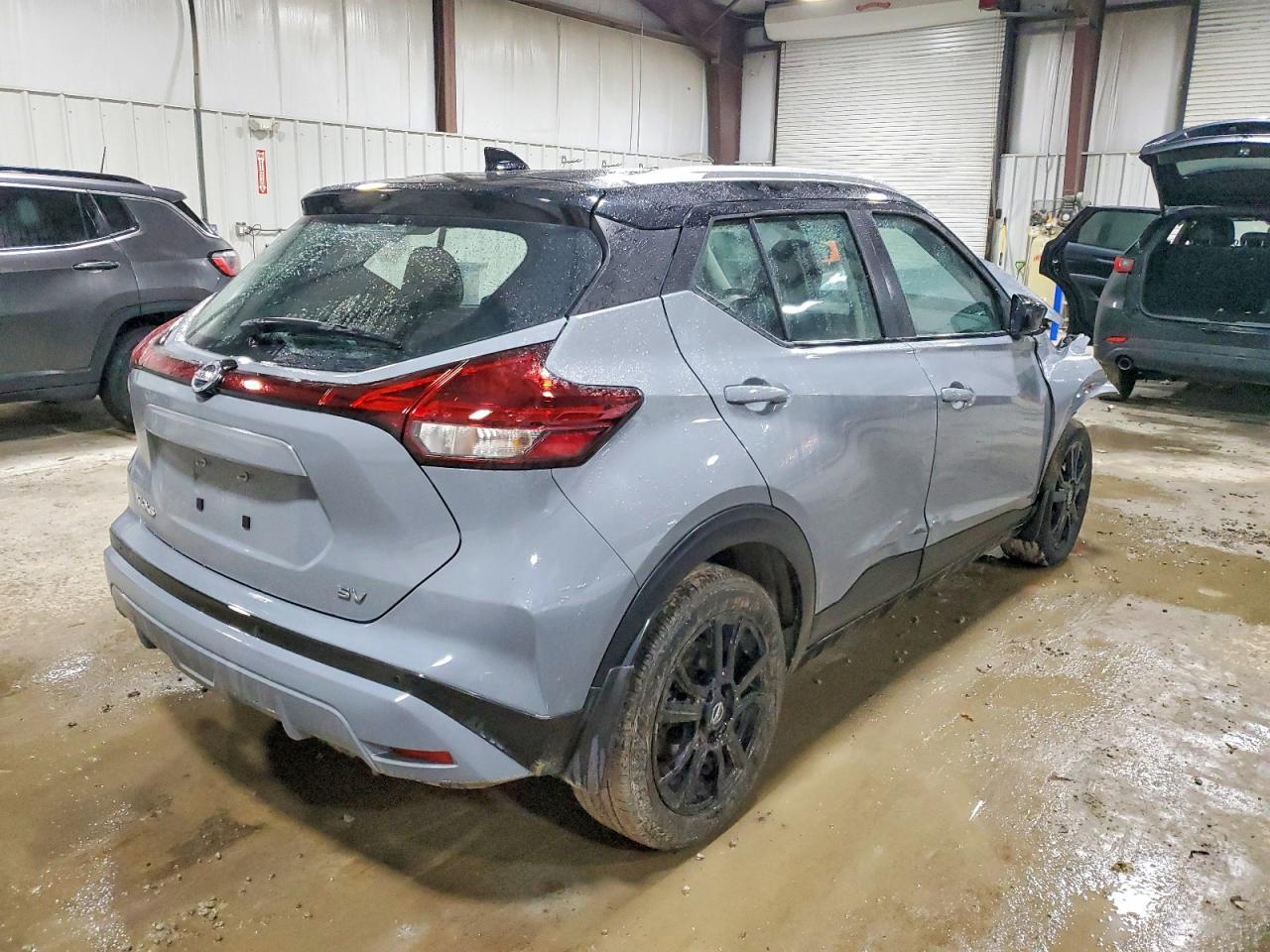 2021 NISSAN KICKS