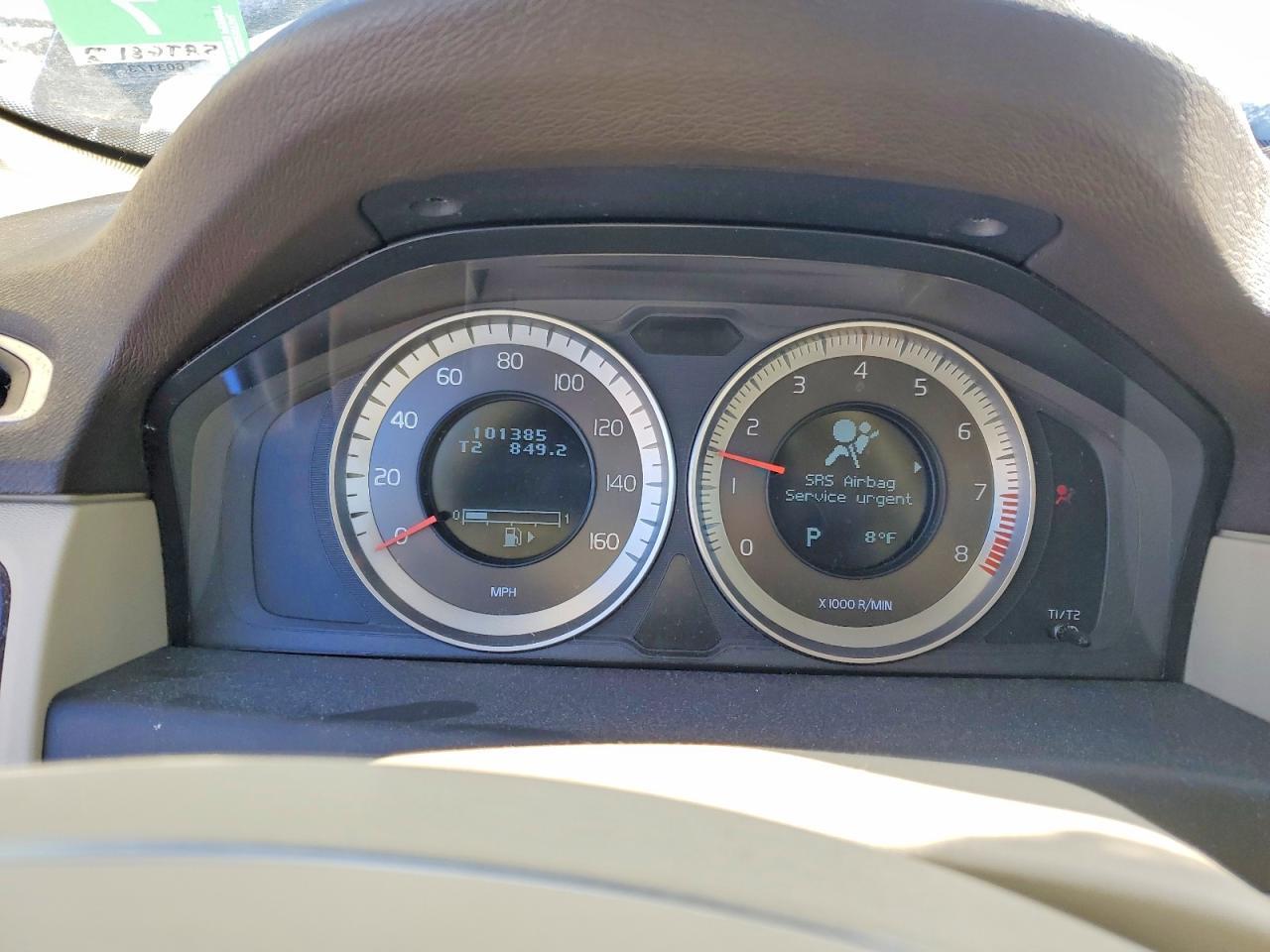 2012 VOLVO XC70