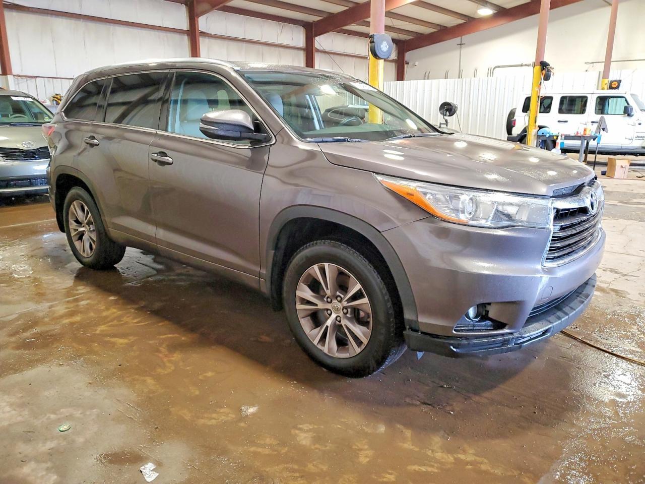 2015 TOYOTA HIGHLANDER