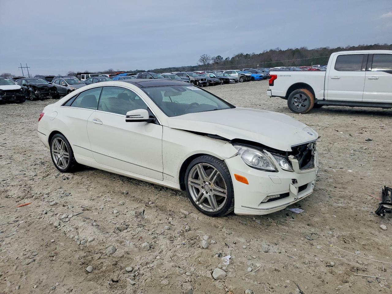 2011 MERCEDES-BENZ E-Class