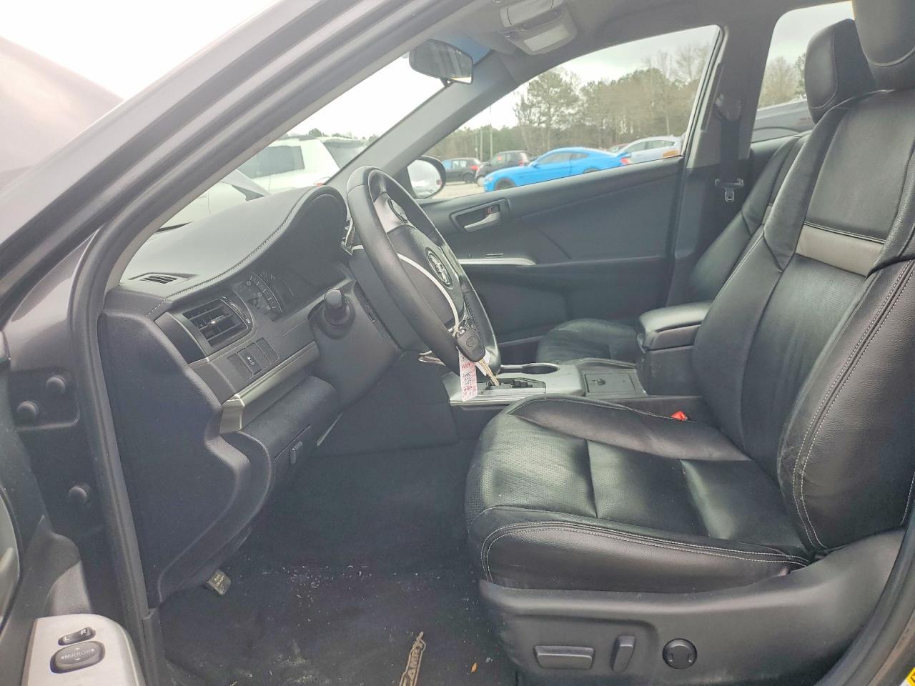 2014 TOYOTA CAMRY