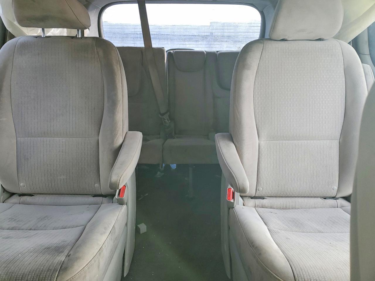2016 KIA SEDONA