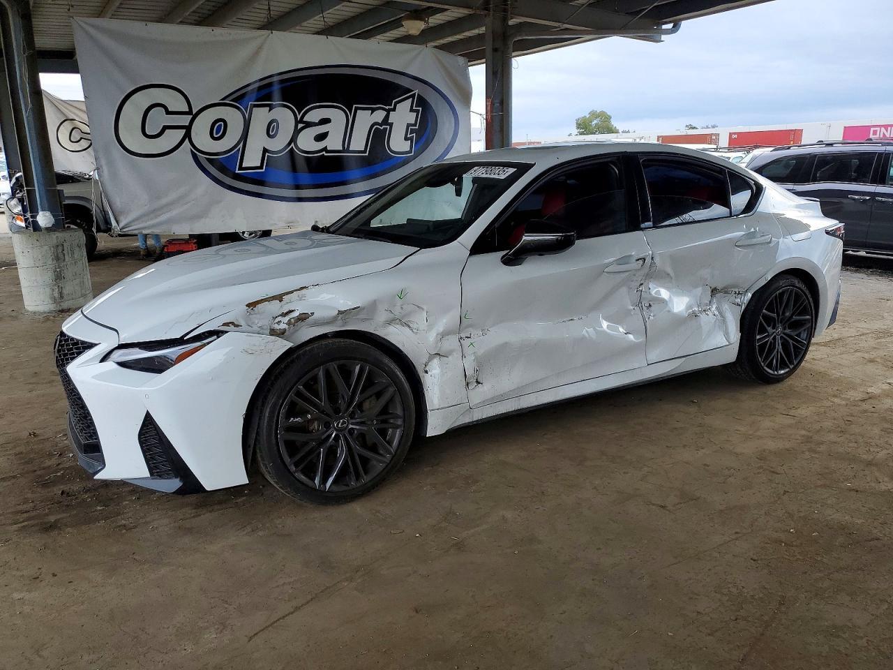 2025 LEXUS IS 500