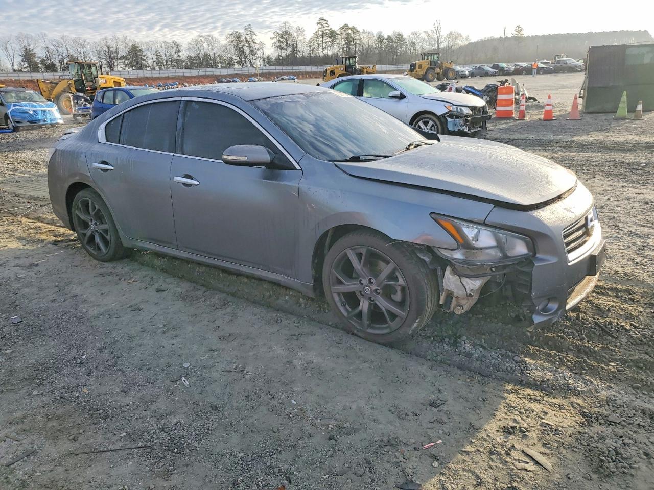 2014 NISSAN Maxima