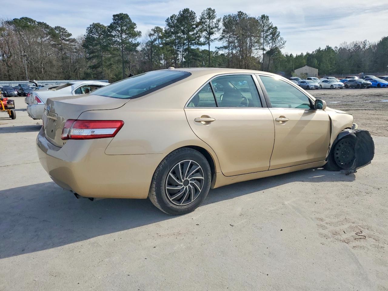 2010 TOYOTA CAMRY