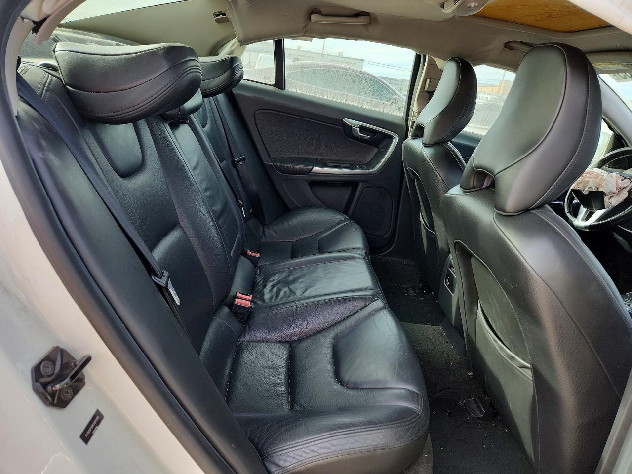 2012 VOLVO S60