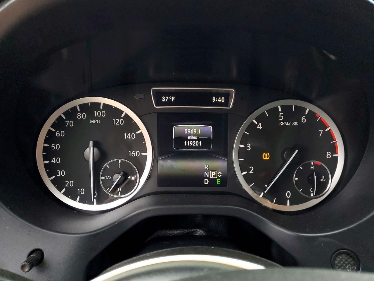 2017 INFINITI QX30