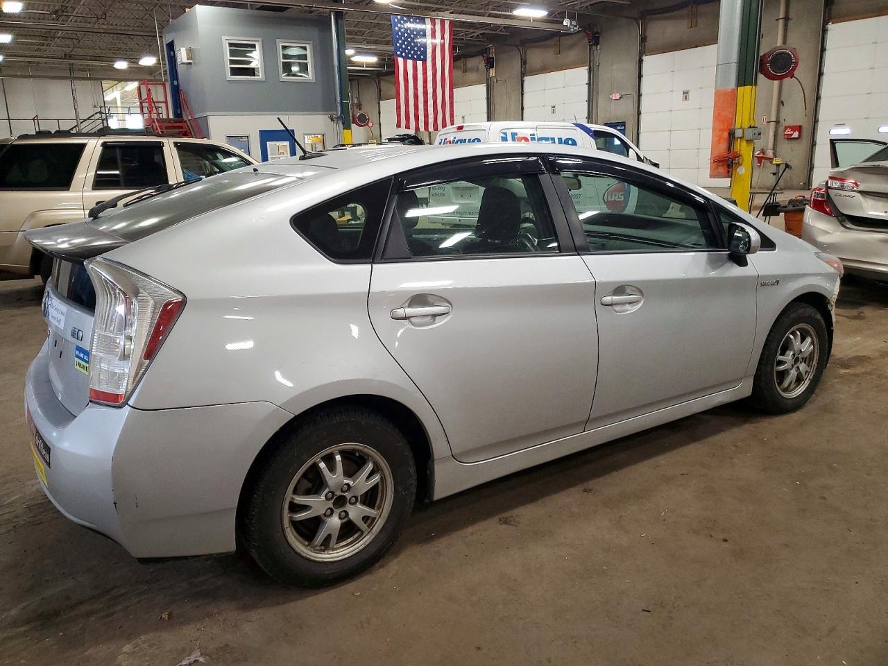 2011 TOYOTA PRIUS