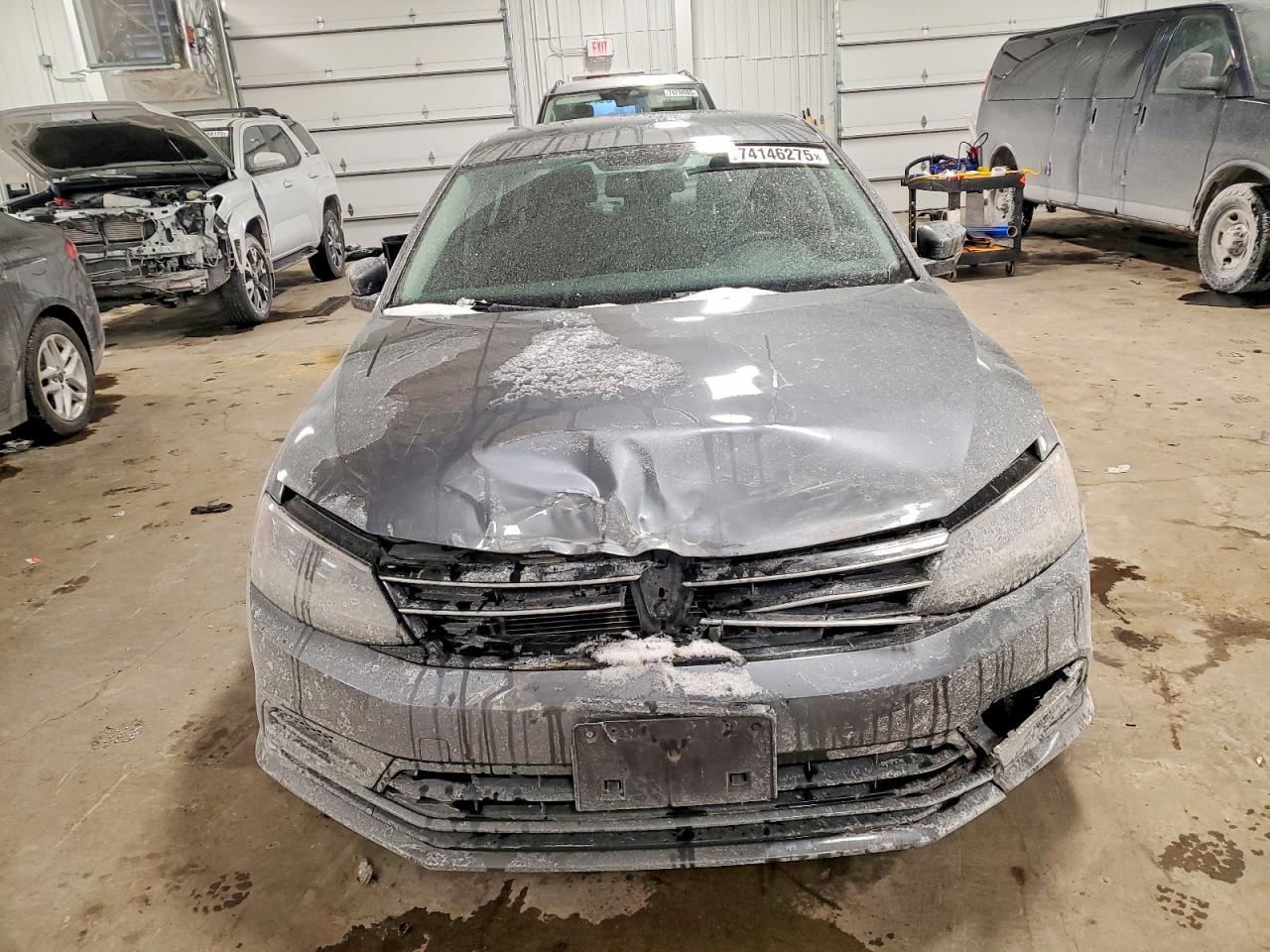 2016 VOLKSWAGEN JETTA