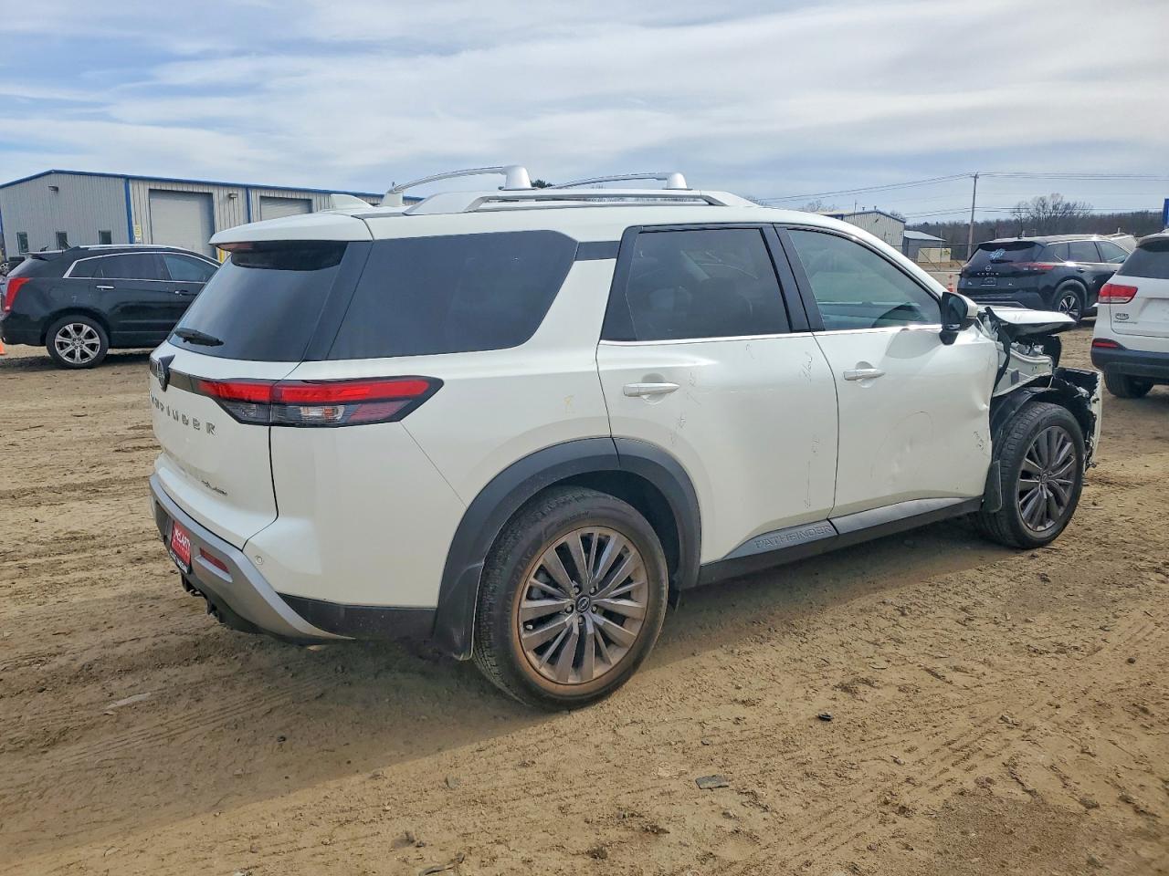 2023 NISSAN PATHFINDER