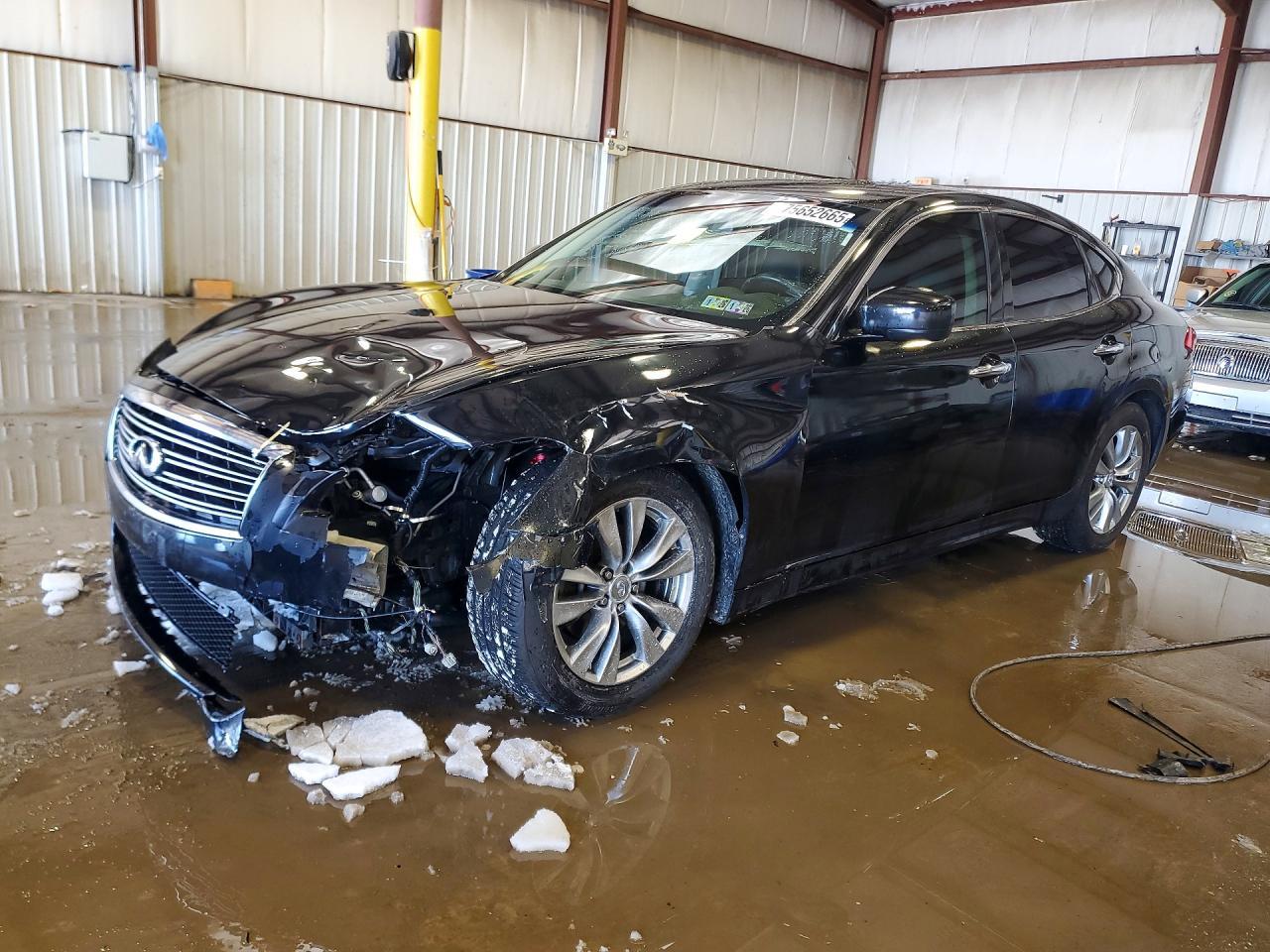 2011 INFINITI M37
