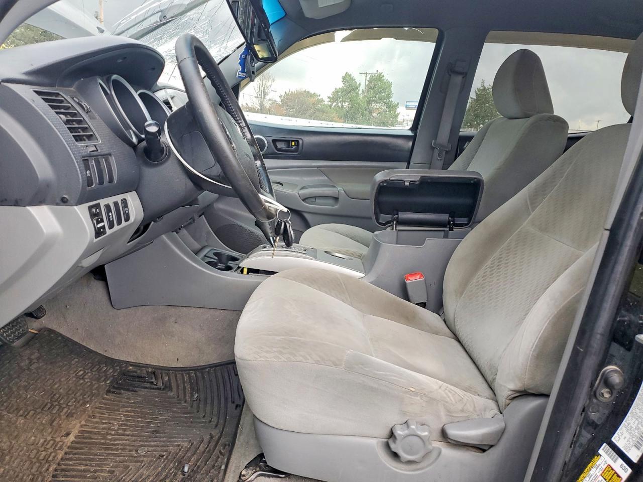 2011 TOYOTA TACOMA