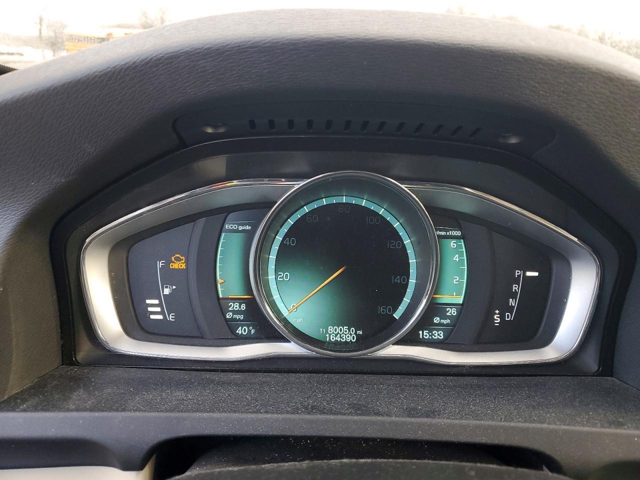 2015 VOLVO S60