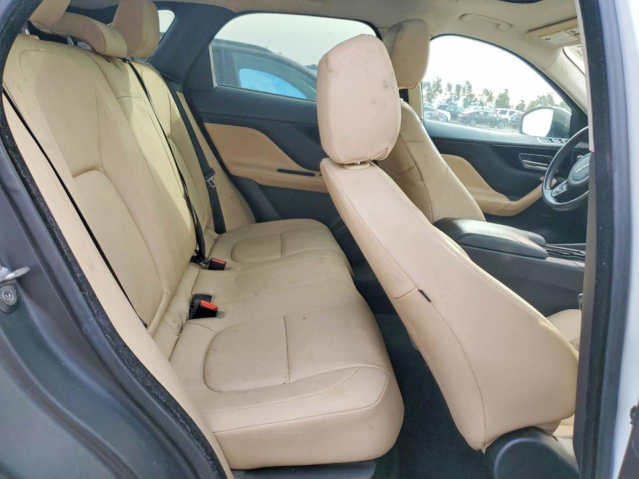 2017 JAGUAR F-Pace
