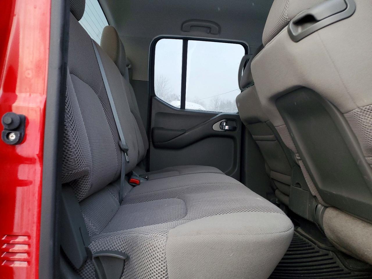 2011 NISSAN Frontier