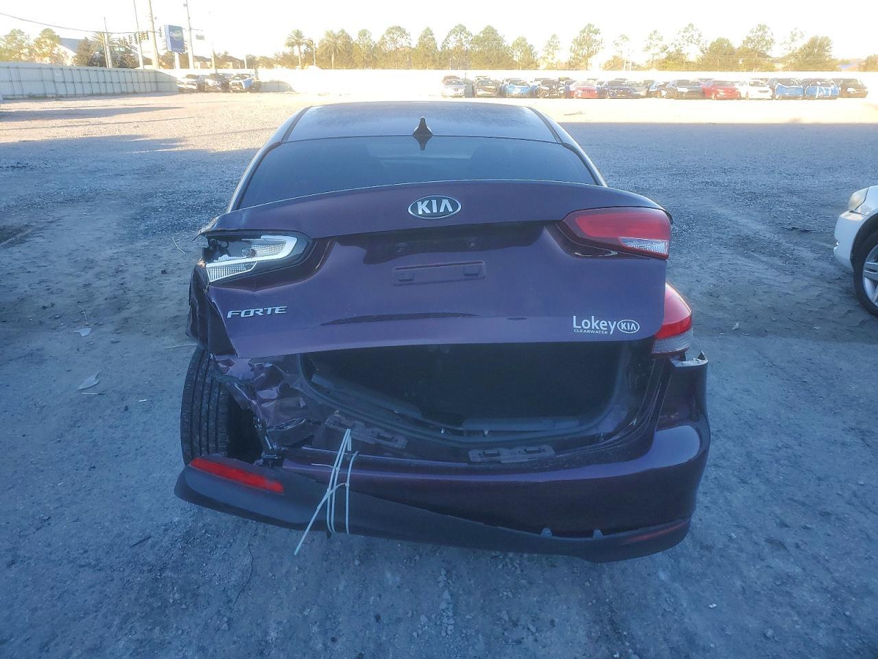 2017 KIA FORTE