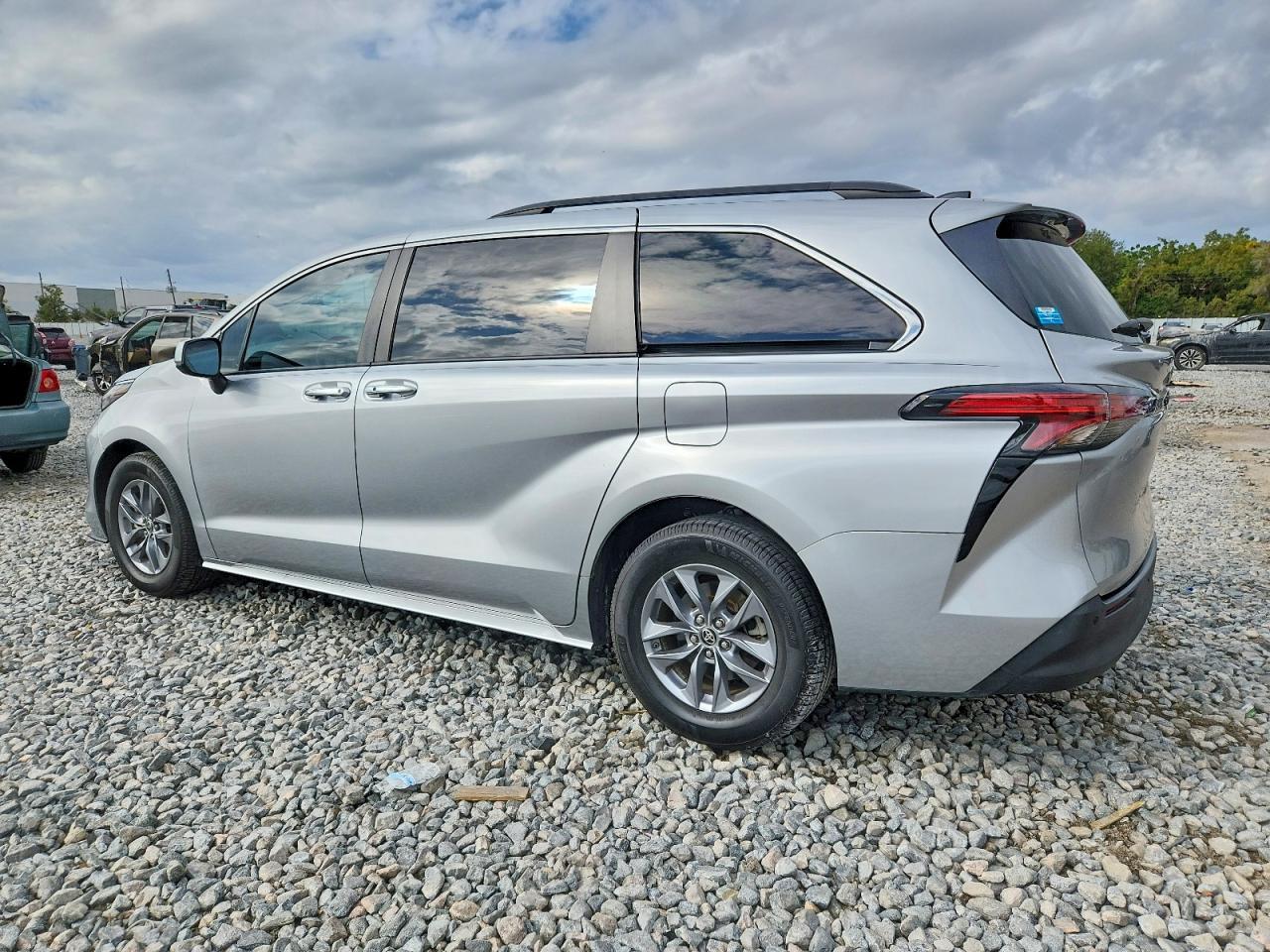 2021 TOYOTA SIENNA