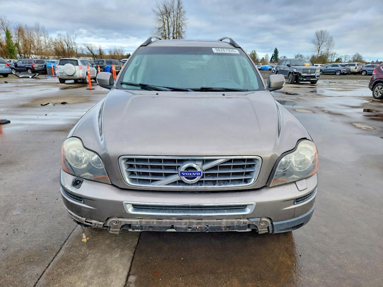 2011 VOLVO XC90