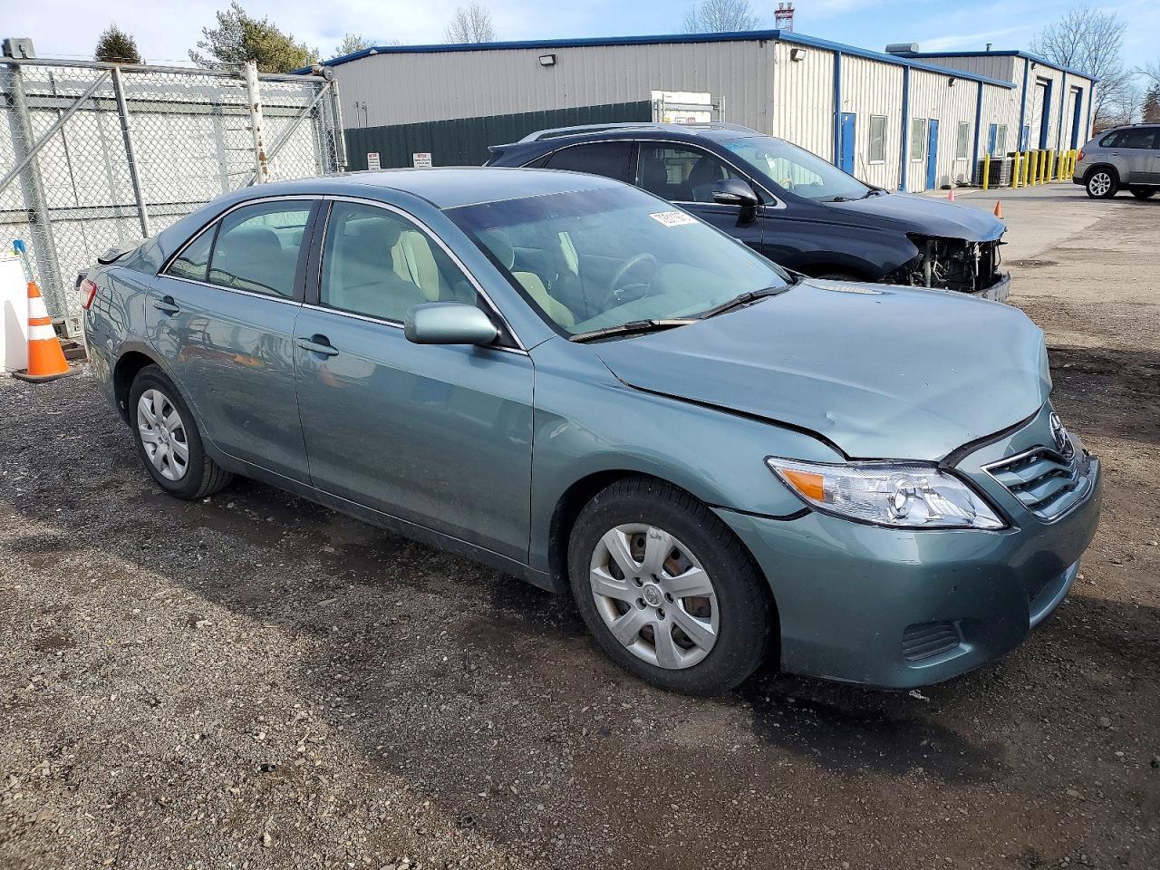 2010 TOYOTA CAMRY