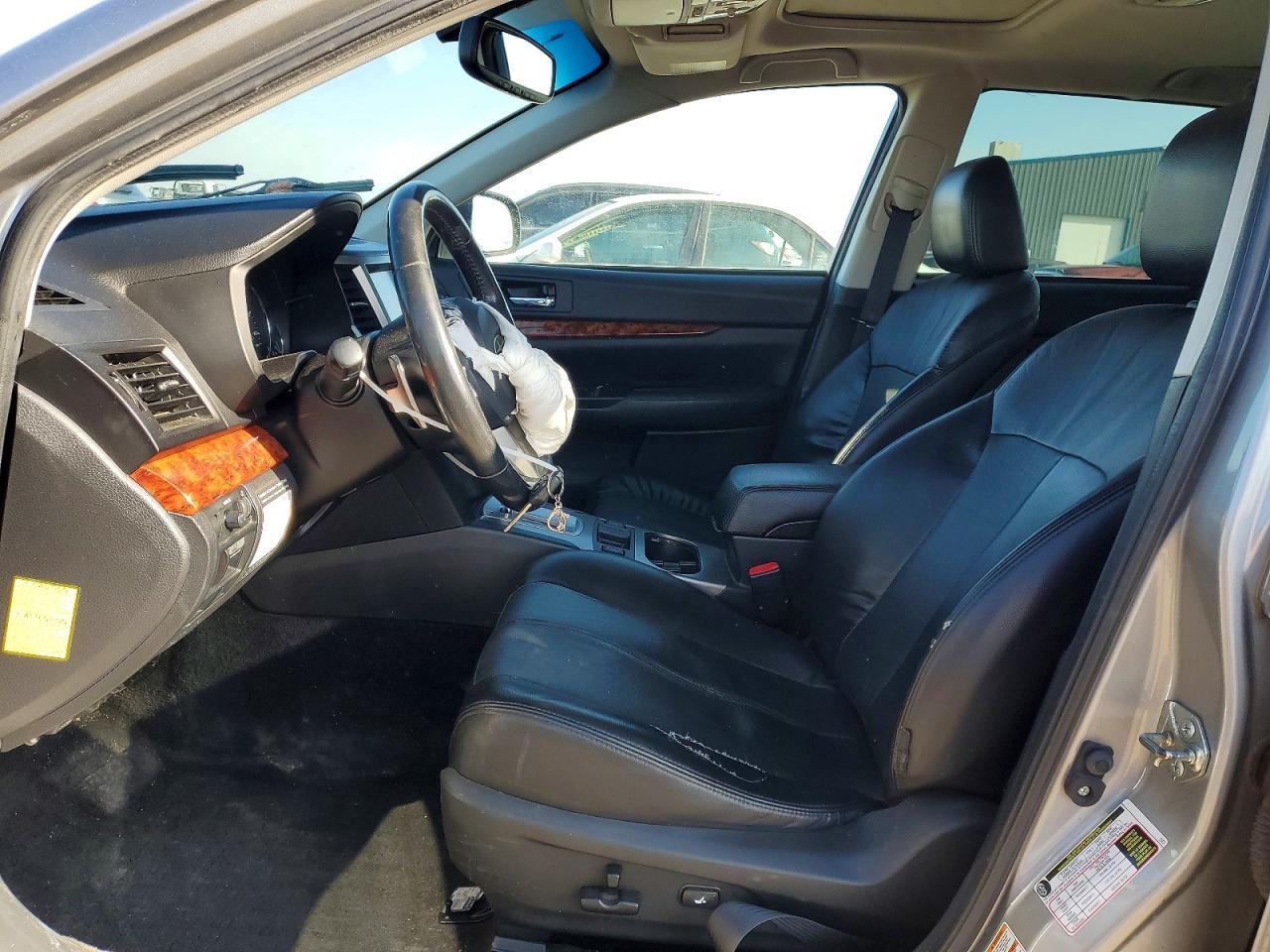 2010 SUBARU Outback