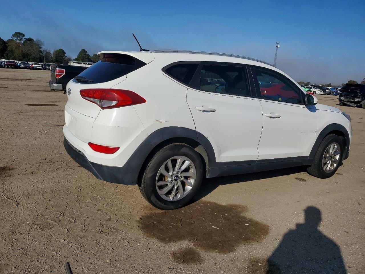 2016 HYUNDAI TUCSON