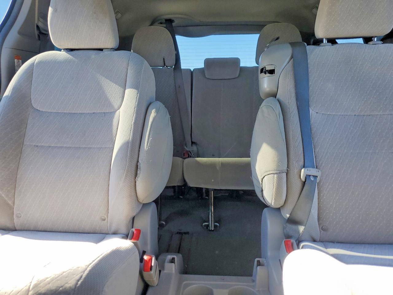 2017 TOYOTA SIENNA