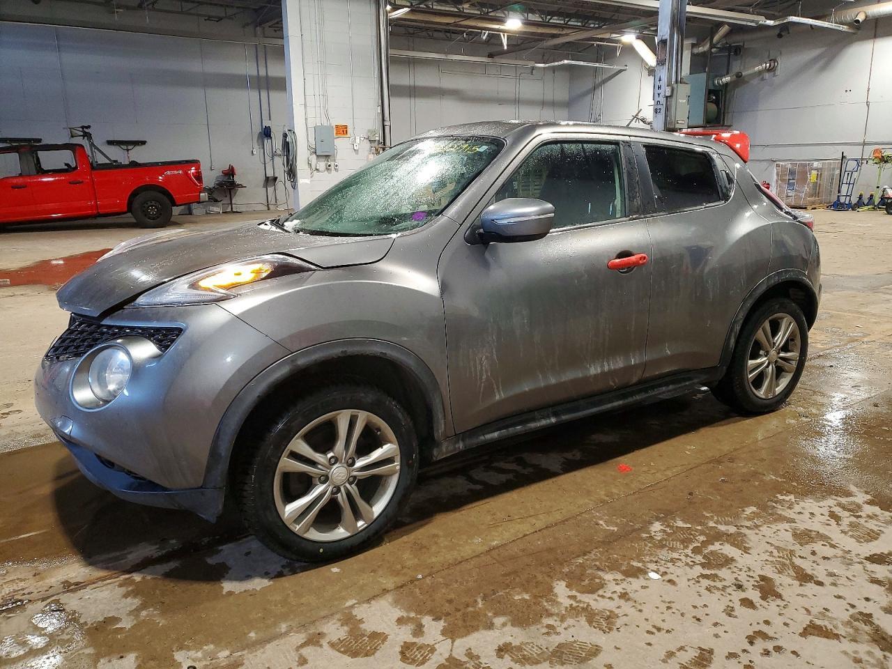 2015 NISSAN Juke