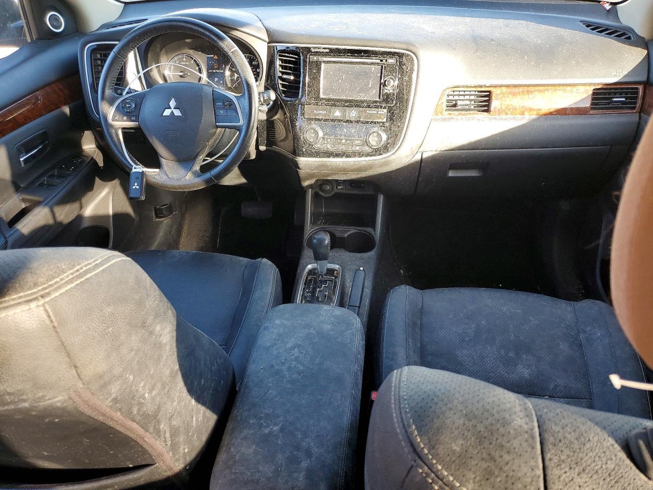 2014 MITSUBISHI outlander