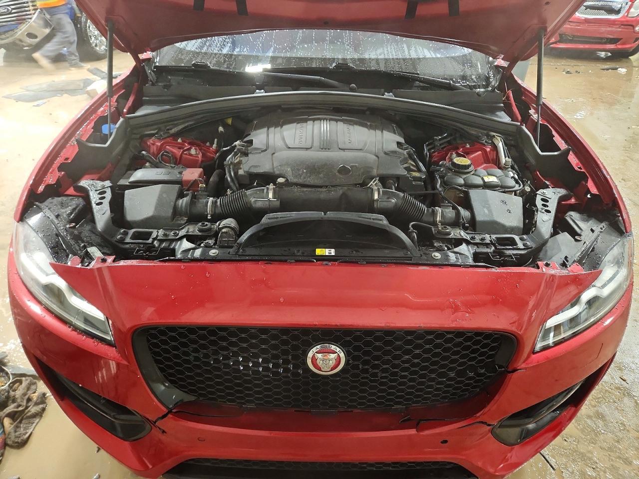 2017 JAGUAR F-Pace