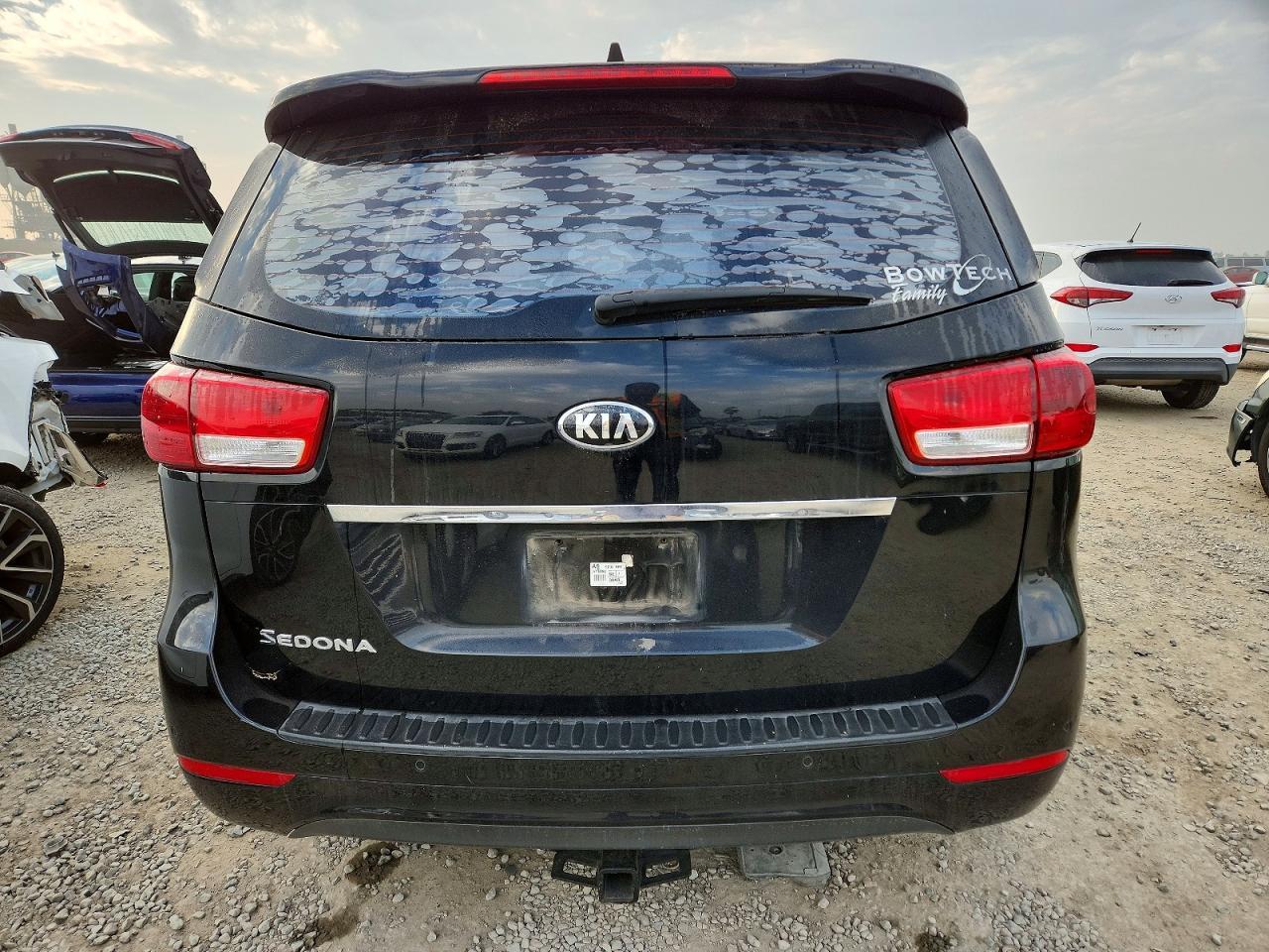 2015 KIA SEDONA