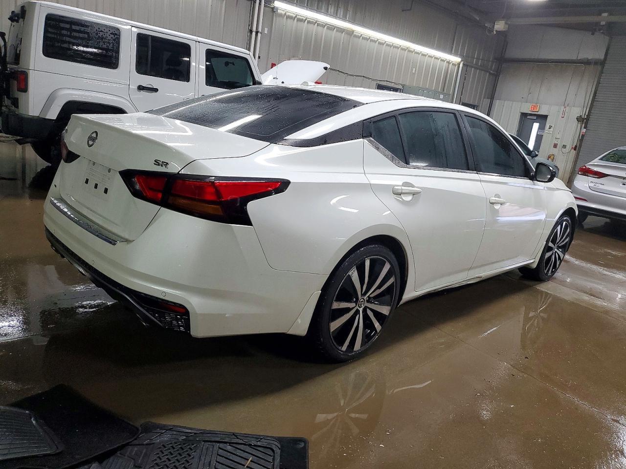 2022 NISSAN ALTIMA