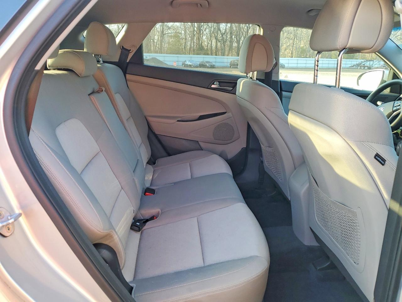 2016 HYUNDAI TUCSON